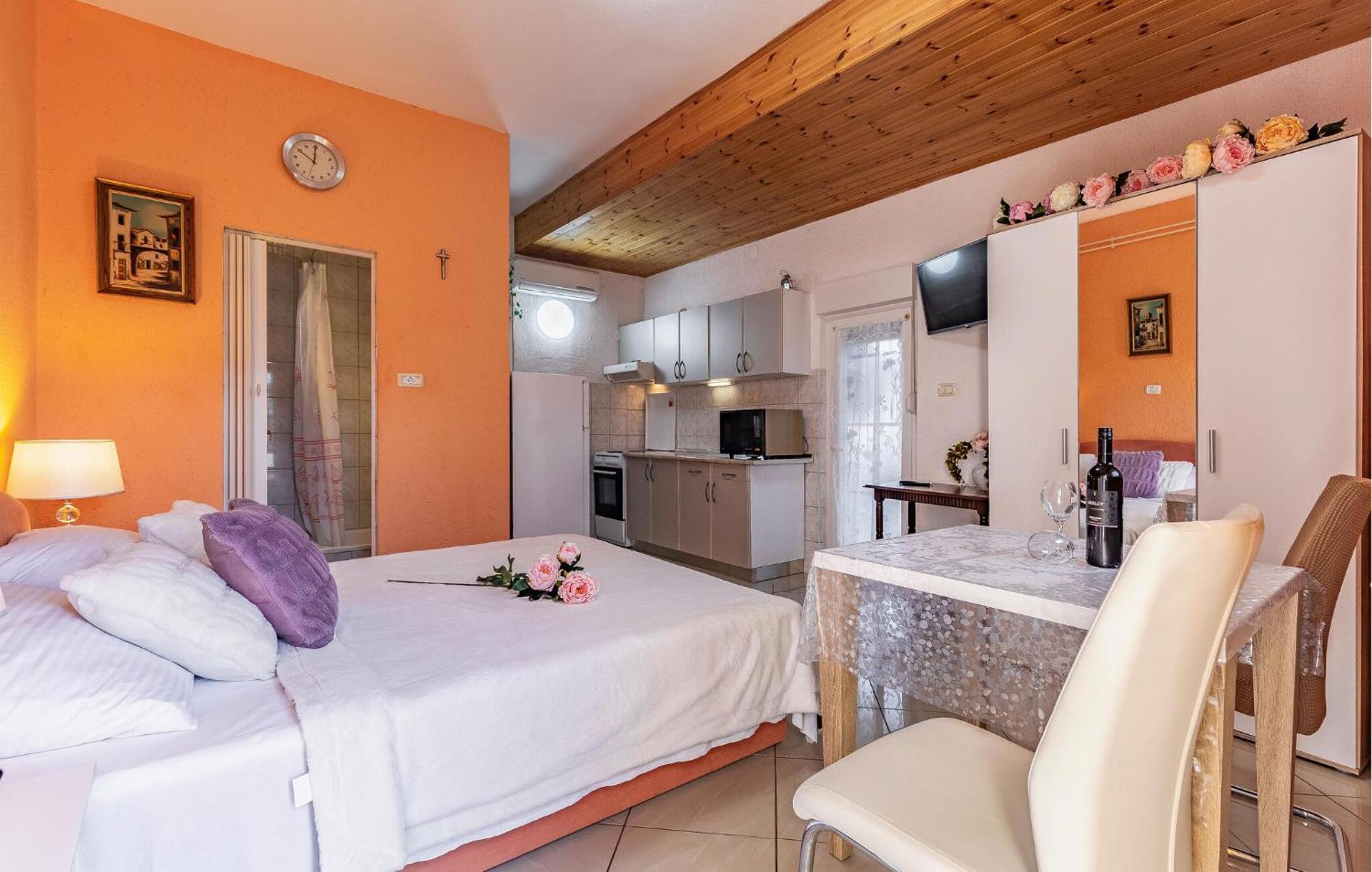 Pet Friendly Apartment In Medulin With Wifi Luaran gambar